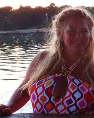 Agnès, 54 ans, cougar à Brest