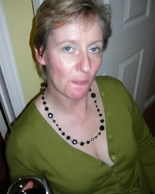 Edith, 55 ans, cougar à Massy