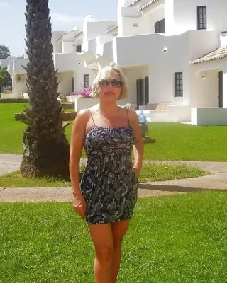 Évelyne, 53 ans, cougar à Paris