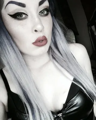 Jennifer, 39 ans, cougar à Brest
