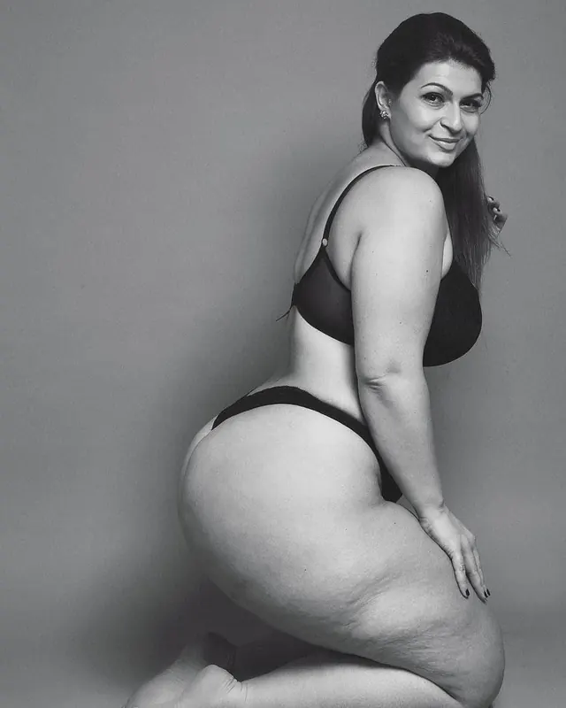 Lauriane, 45 ans, cougar à Sainte-Hélène-sur-Isère